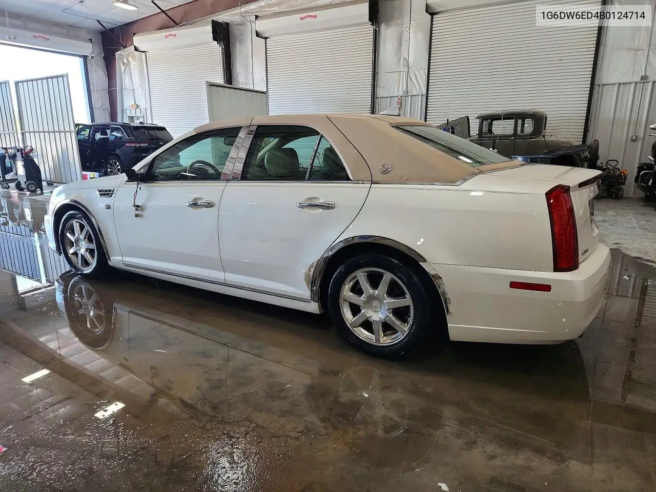 2011 Cadillac Sts Luxury VIN: 1G6DW6ED4B0124714 Lot: 50781256