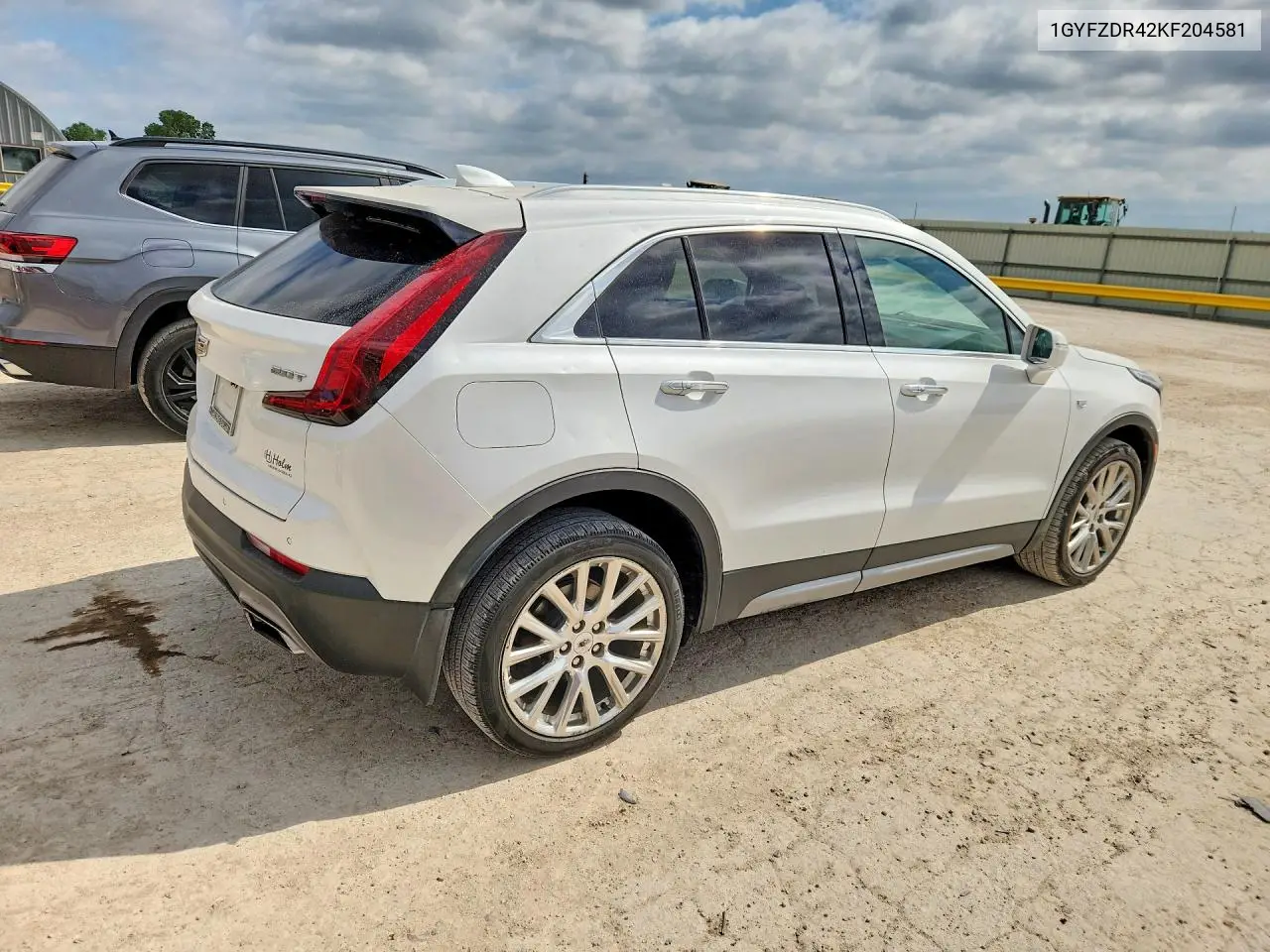 2019 Cadillac Xt4 Premium Luxury VIN: 1GYFZDR42KF204581 Lot: 54014746