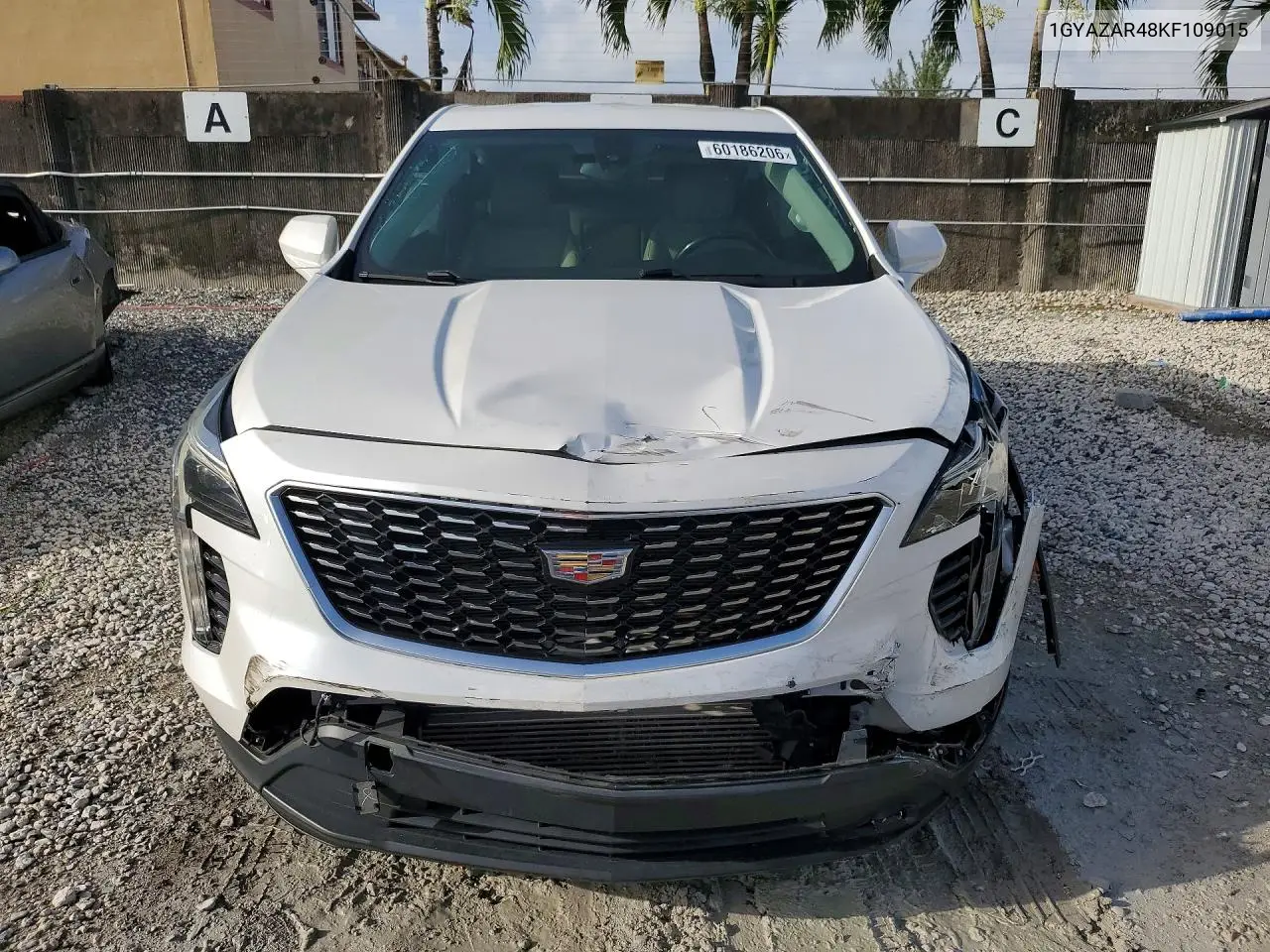 2019 Cadillac Xt4 Luxury VIN: 1GYAZAR48KF109015 Lot: 60186206