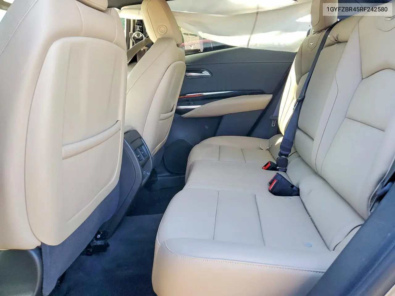 2024 Cadillac Xt4 Luxury VIN: 1GYFZBR45RF242580 Lot: 53905316