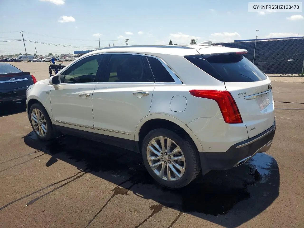 2017 Cadillac Xt5 Platinum VIN: 1GYKNFRS5HZ123473 Lot: 59795006
