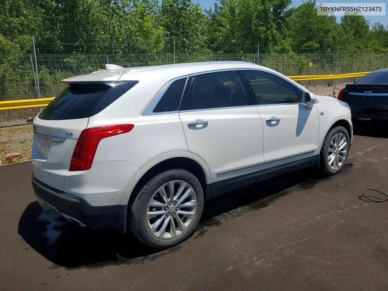 2017 Cadillac Xt5 Platinum VIN: 1GYKNFRS5HZ123473 Lot: 59795006