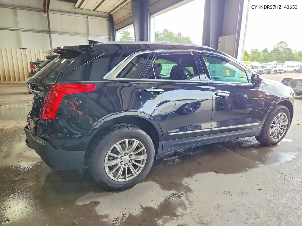 2017 Cadillac Xt5 Luxury VIN: 1GYKNDRS7HZ143650 Lot: 61032216