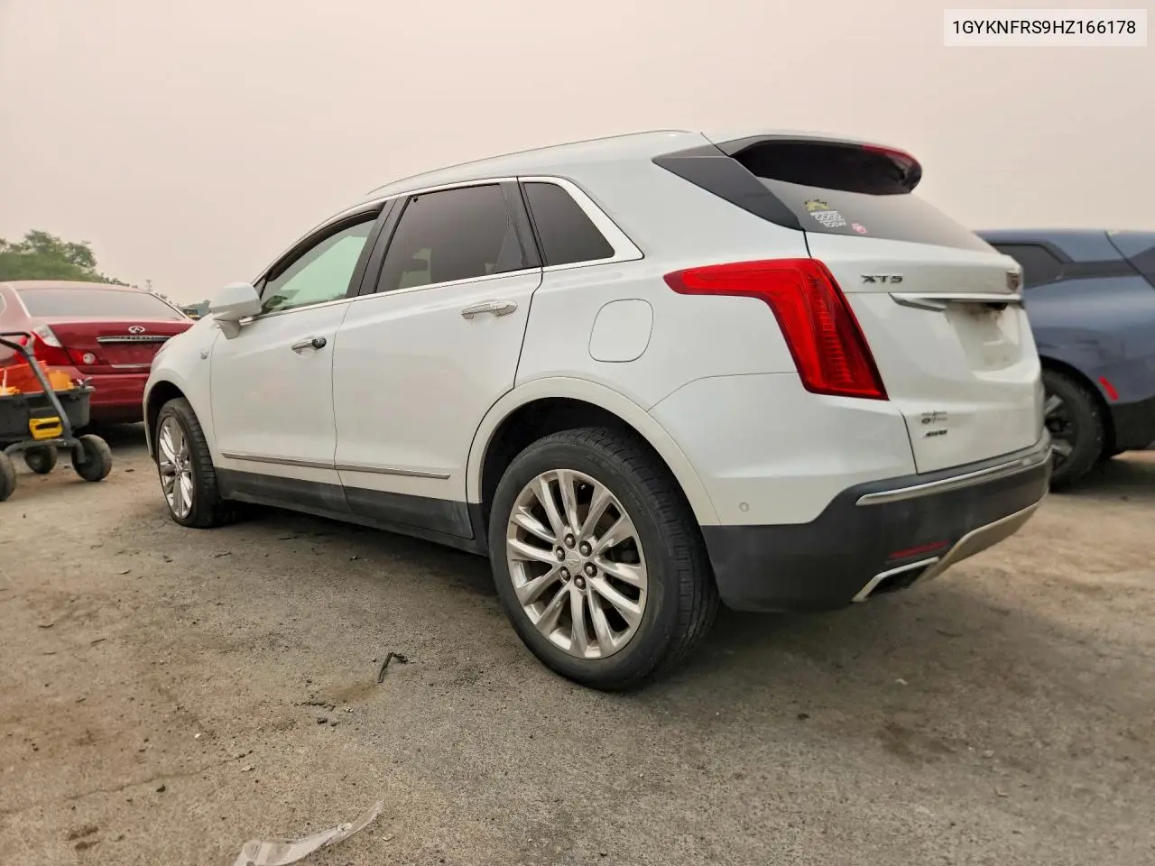 2017 Cadillac Xt5 Platinum VIN: 1GYKNFRS9HZ166178 Lot: 61316626