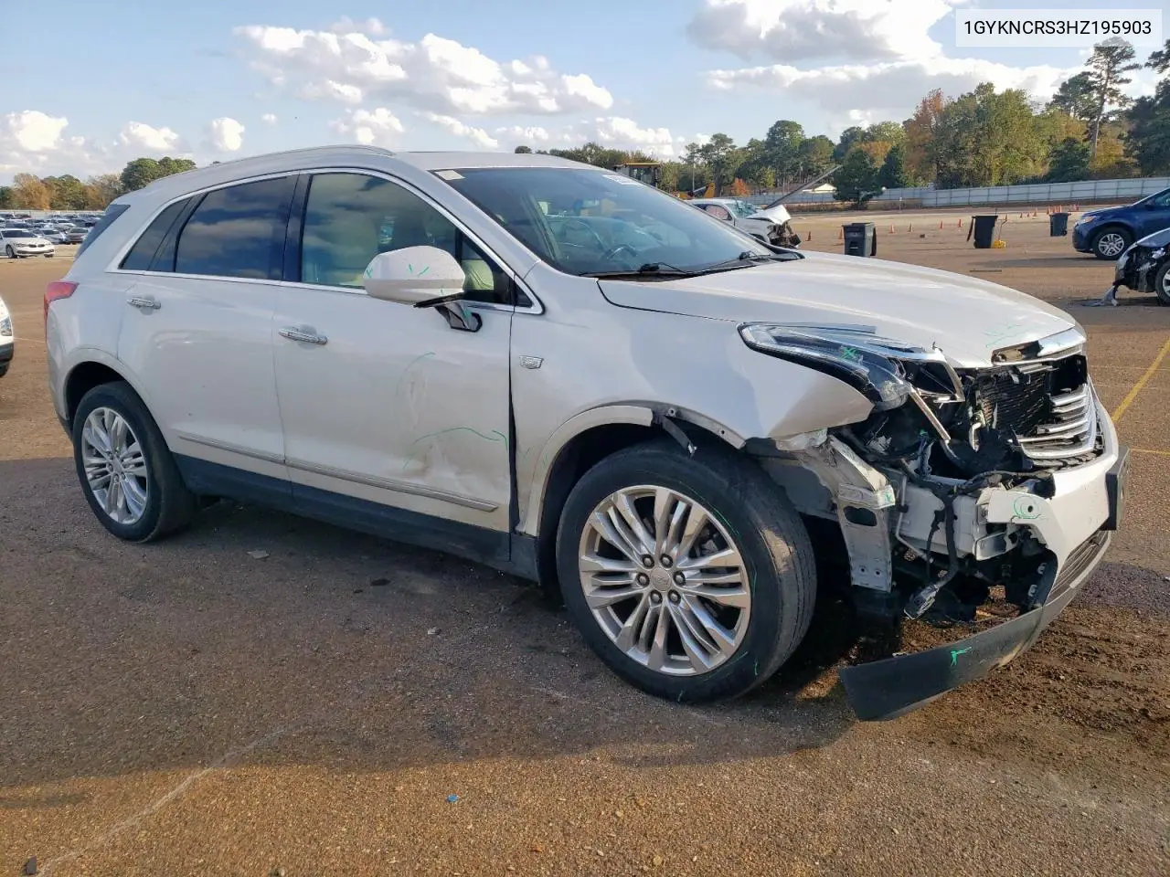 1GYKNCRS3HZ195903 2017 Cadillac Xt5 Premium Luxury