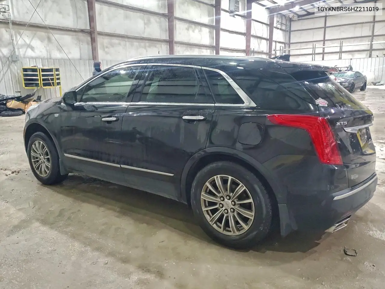 1GYKNBRS6HZ211019 2017 Cadillac Xt5 Luxury
