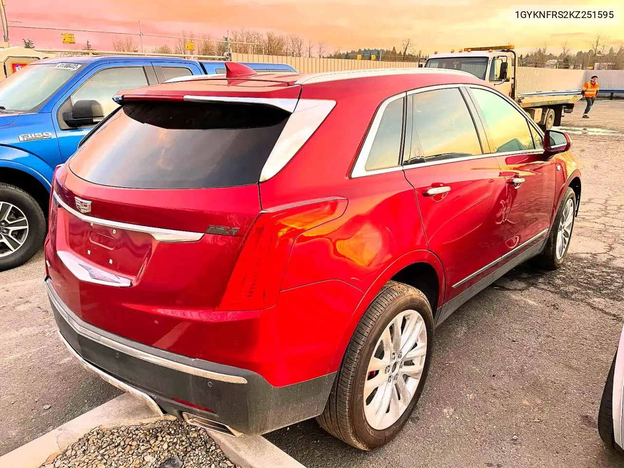 1GYKNFRS2KZ251595 2019 Cadillac Xt5 Premium Luxury