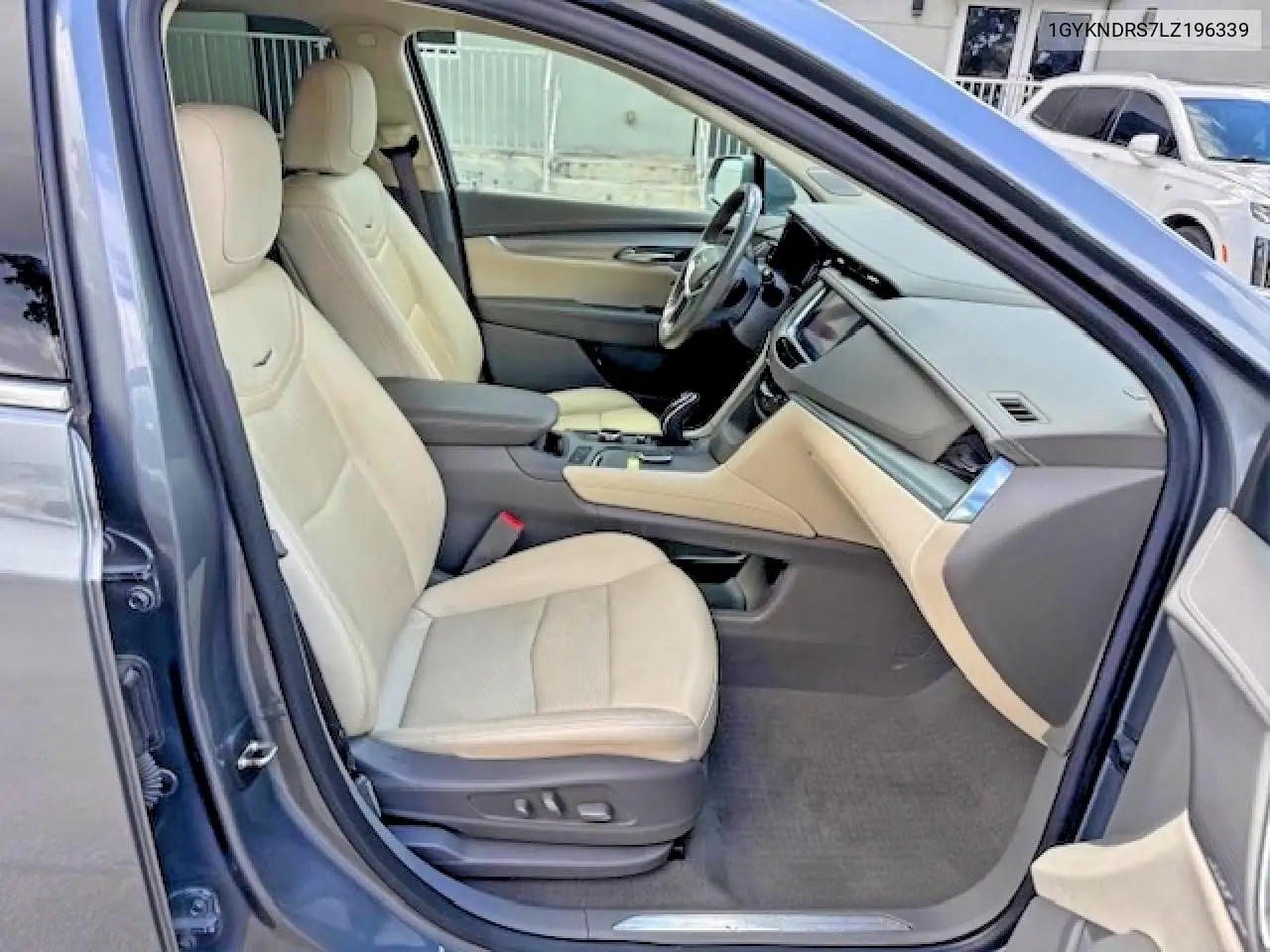 2020 Cadillac Xt5 Premium Luxury VIN: 1GYKNDRS7LZ196339 Lot: 55026846