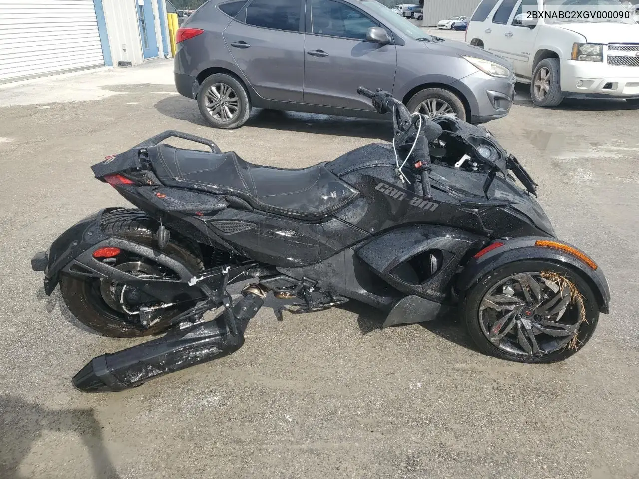 2BXNABC2XGV000090 2016 Can-Am Spyder Roadster Rs-S