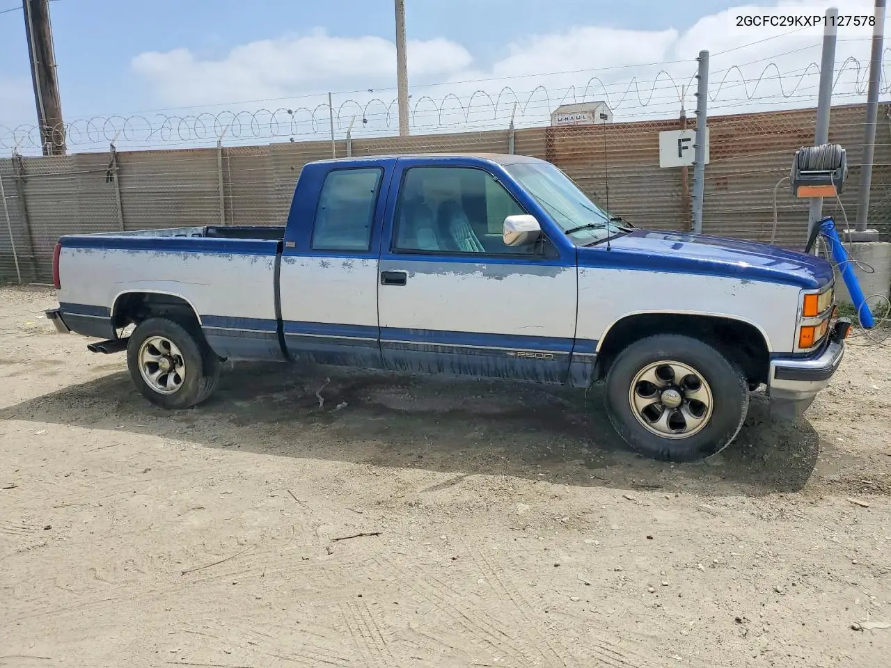 1993 Chevrolet Gmt-400 C2500 VIN: 2GCFC29KXP1127578 Lot: 58849746
