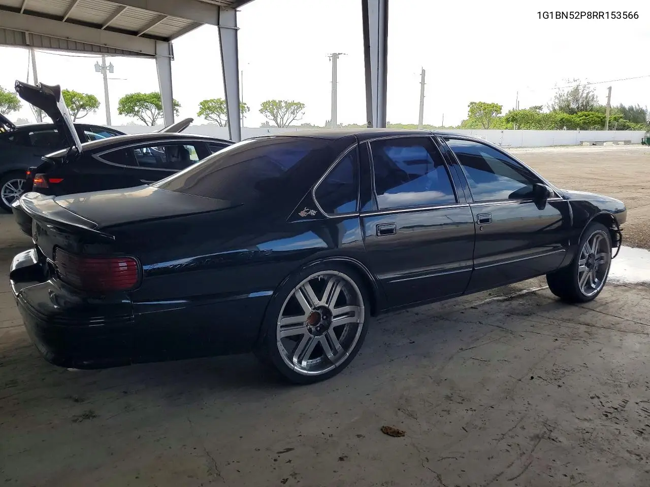 1994 Chevrolet Caprice Classic Ls VIN: 1G1BN52P8RR153566 Lot: 54055446