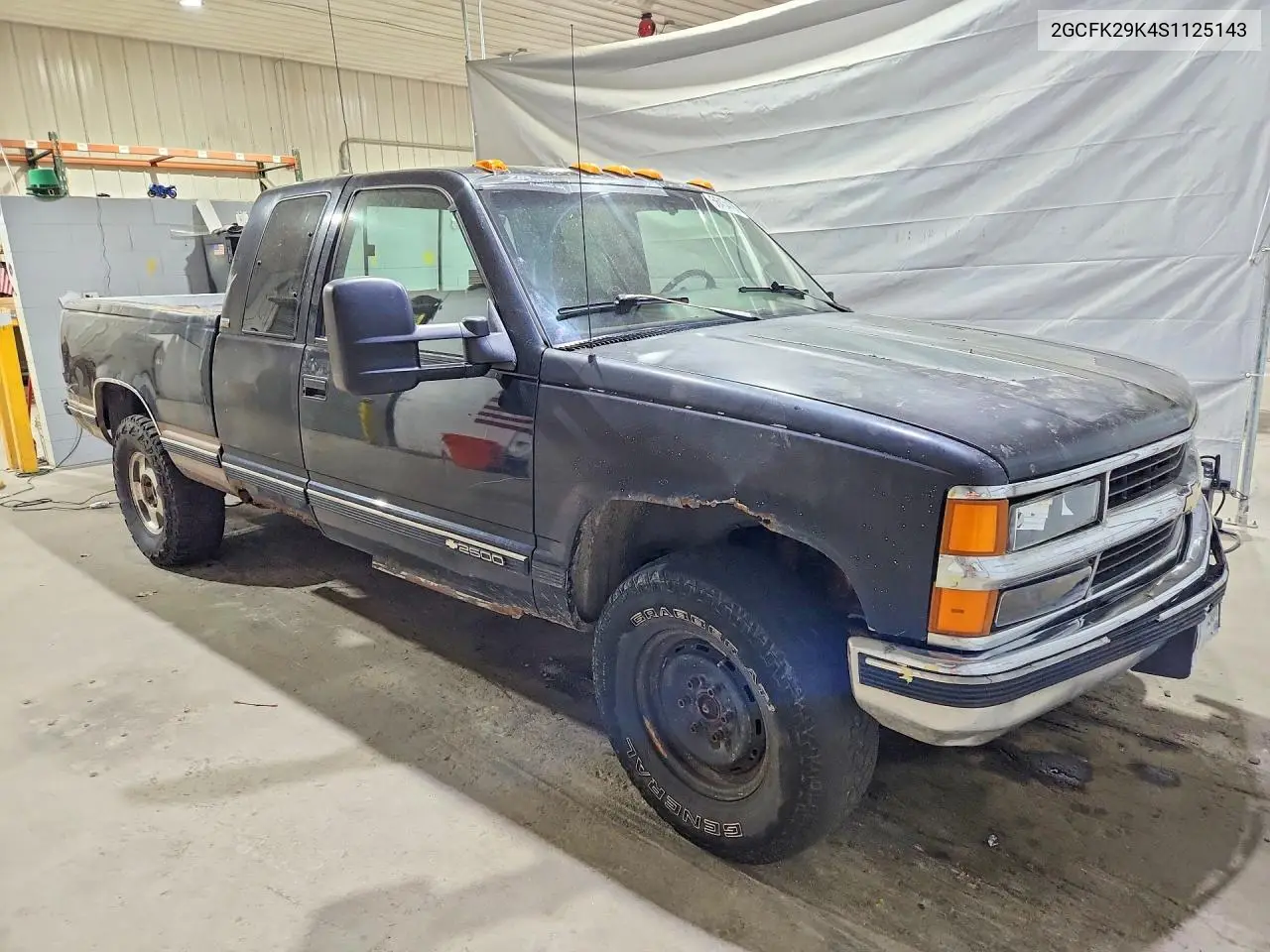 1995 Chevrolet Gmt-400 K2500 VIN: 2GCFK29K4S1125143 Lot: 56454786