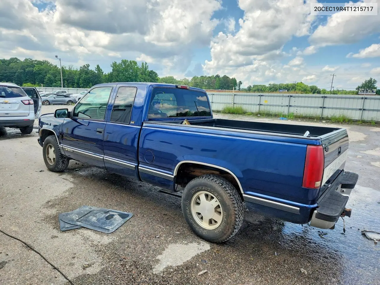 1996 Chevrolet Gmt-400 C1500 VIN: 2GCEC19R4T1215717 Lot: 55583796