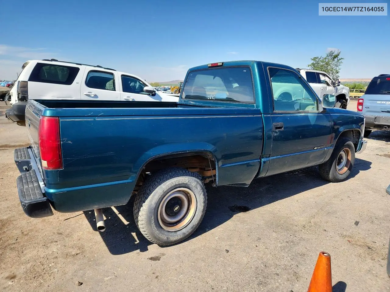1996 Chevrolet Gmt-400 C1500 VIN: 1GCEC14W7TZ164055 Lot: 57207106