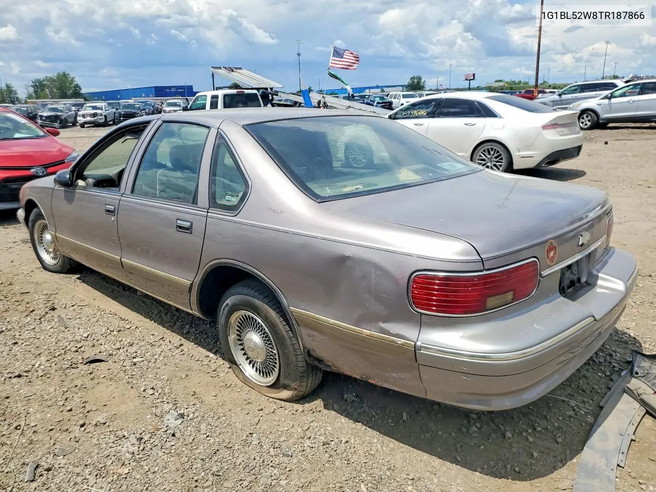 1996 Chevrolet Caprice Classic VIN: 1G1BL52W8TR187866 Lot: 57537216