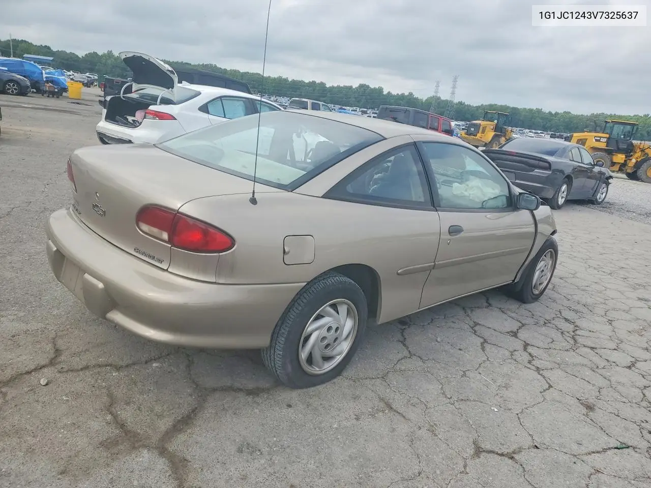 1997 Chevrolet Cavalier Base VIN: 1G1JC1243V7325637 Lot: 55610696