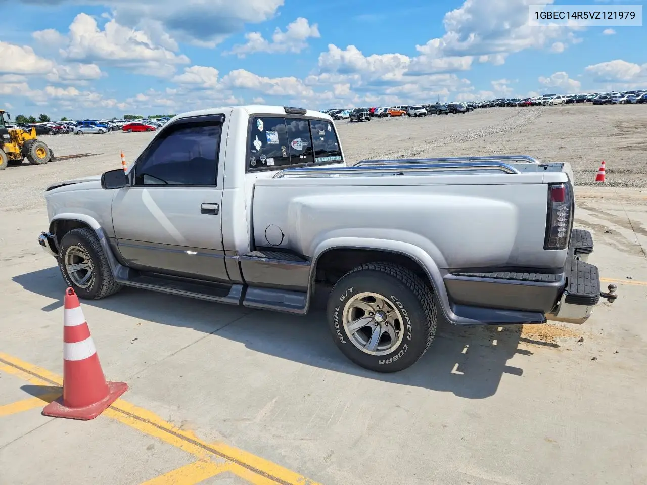 1997 Chevrolet Gmt-400 C1500 VIN: 1GBEC14R5VZ121979 Lot: 58693126