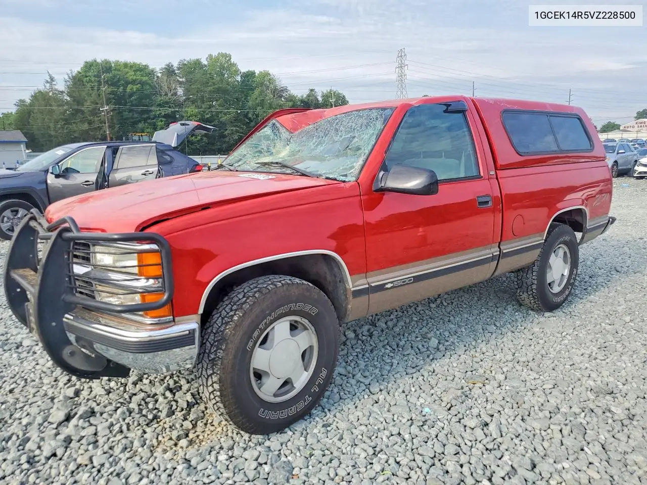 1997 Chevrolet Gmt-400 K1500 VIN: 1GCEK14R5VZ228500 Lot: 58807296