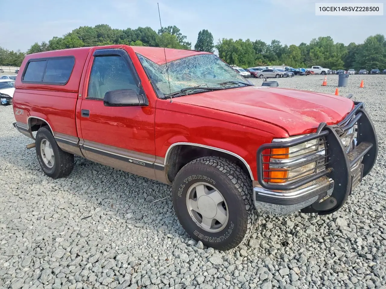 1997 Chevrolet Gmt-400 K1500 VIN: 1GCEK14R5VZ228500 Lot: 58807296