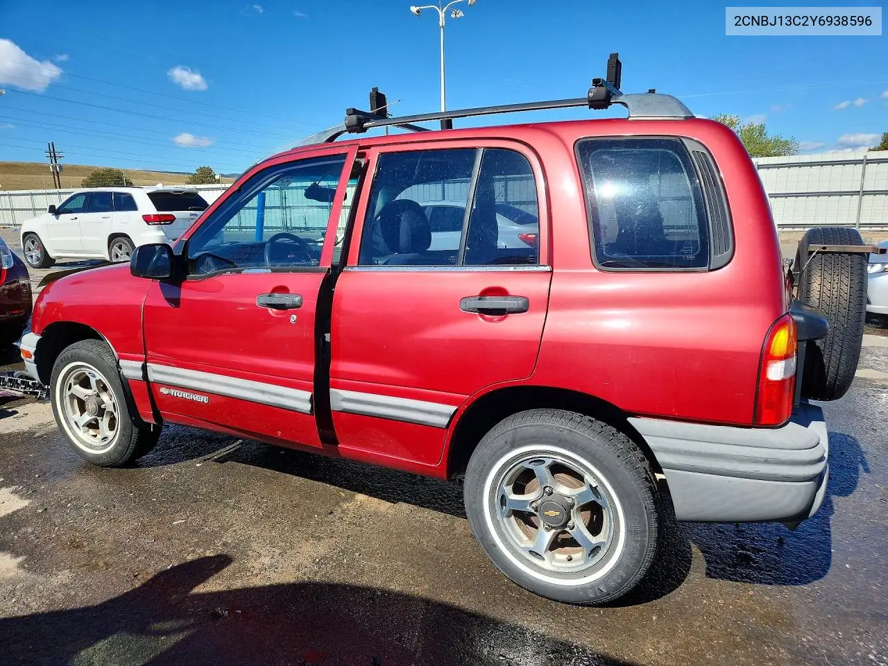 2000 Chevrolet Tracker VIN: 2CNBJ13C2Y6938596 Lot: 48461046