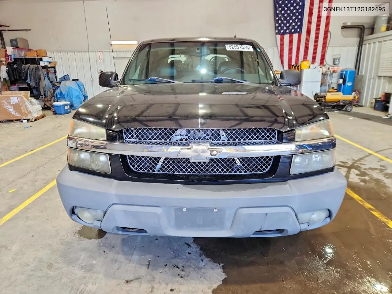 2002 Chevrolet Avalanche K1500 VIN: 3GNEK13T12G182695 Lot: 52551856