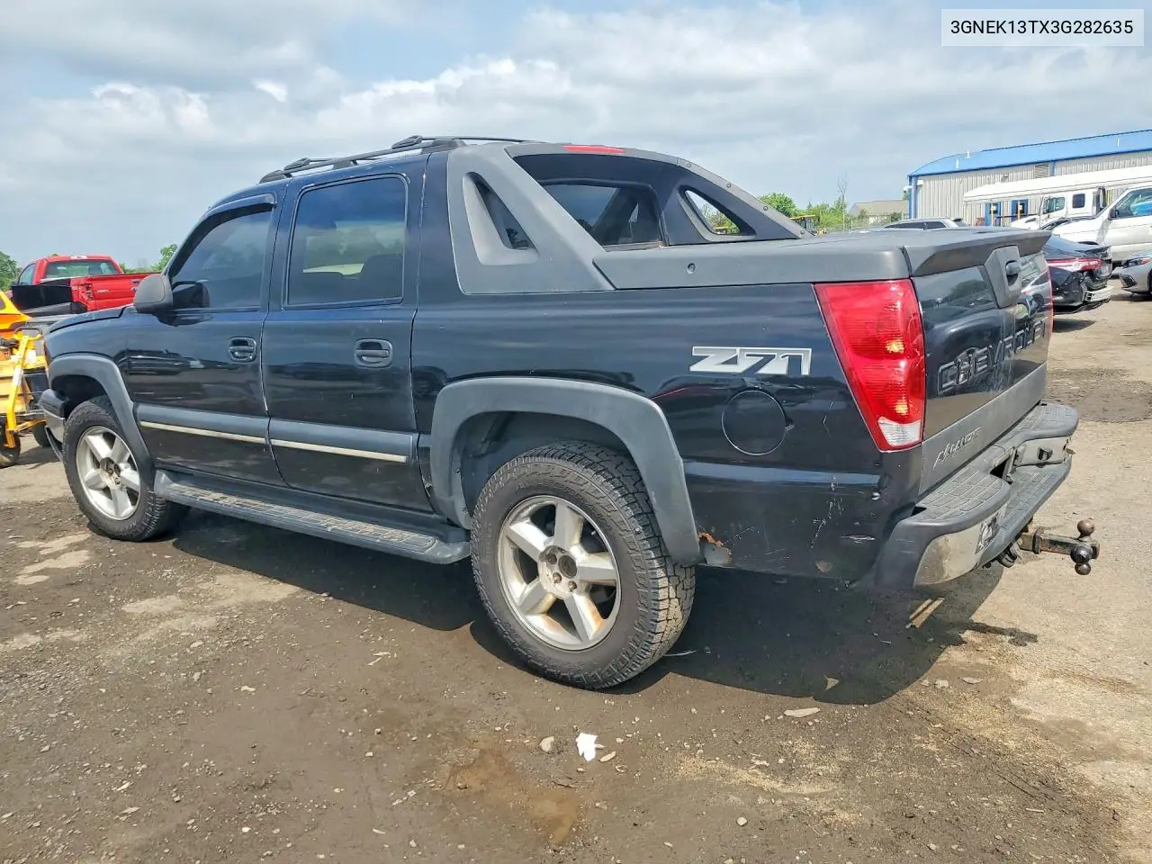 2003 Chevrolet Avalanche K1500 VIN: 3GNEK13TX3G282635 Lot: 56870896