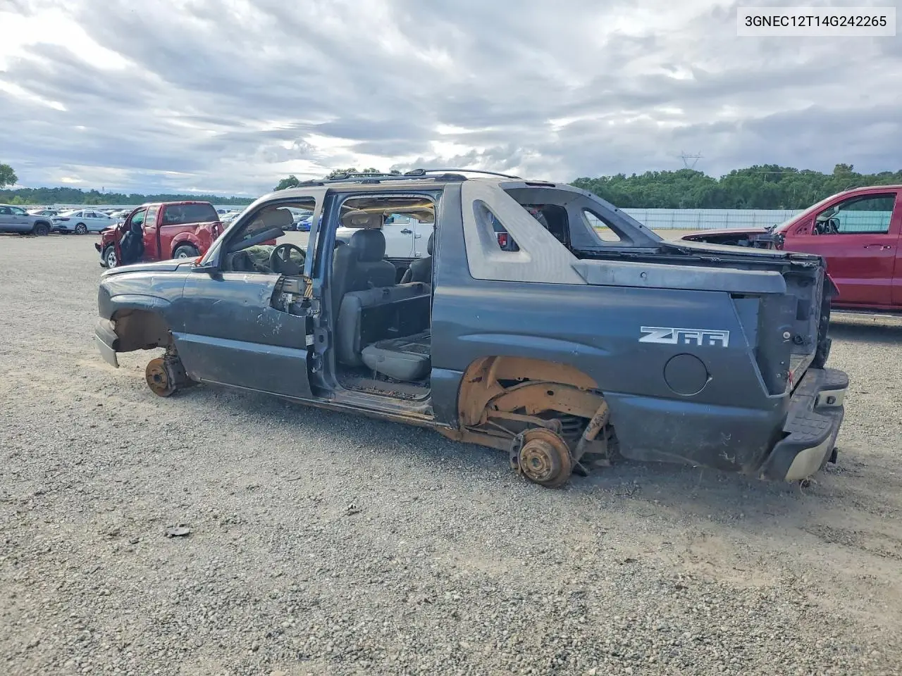 2004 Chevrolet Avalanche C1500 VIN: 3GNEC12T14G242265 Lot: 49569856