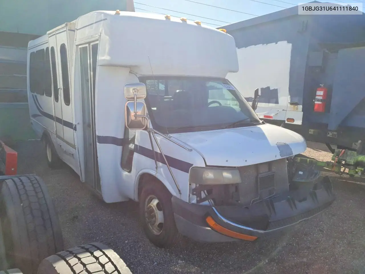 1GBJG31U641111840 2004 Chevrolet Express G3500