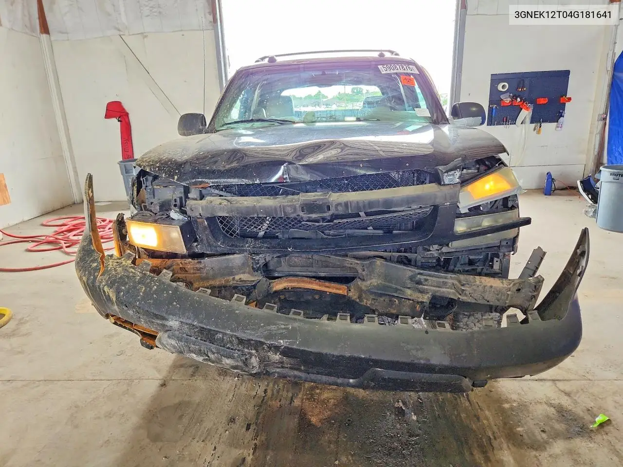 2004 Chevrolet Avalanche K1500 VIN: 3GNEK12T04G181641 Lot: 59087876