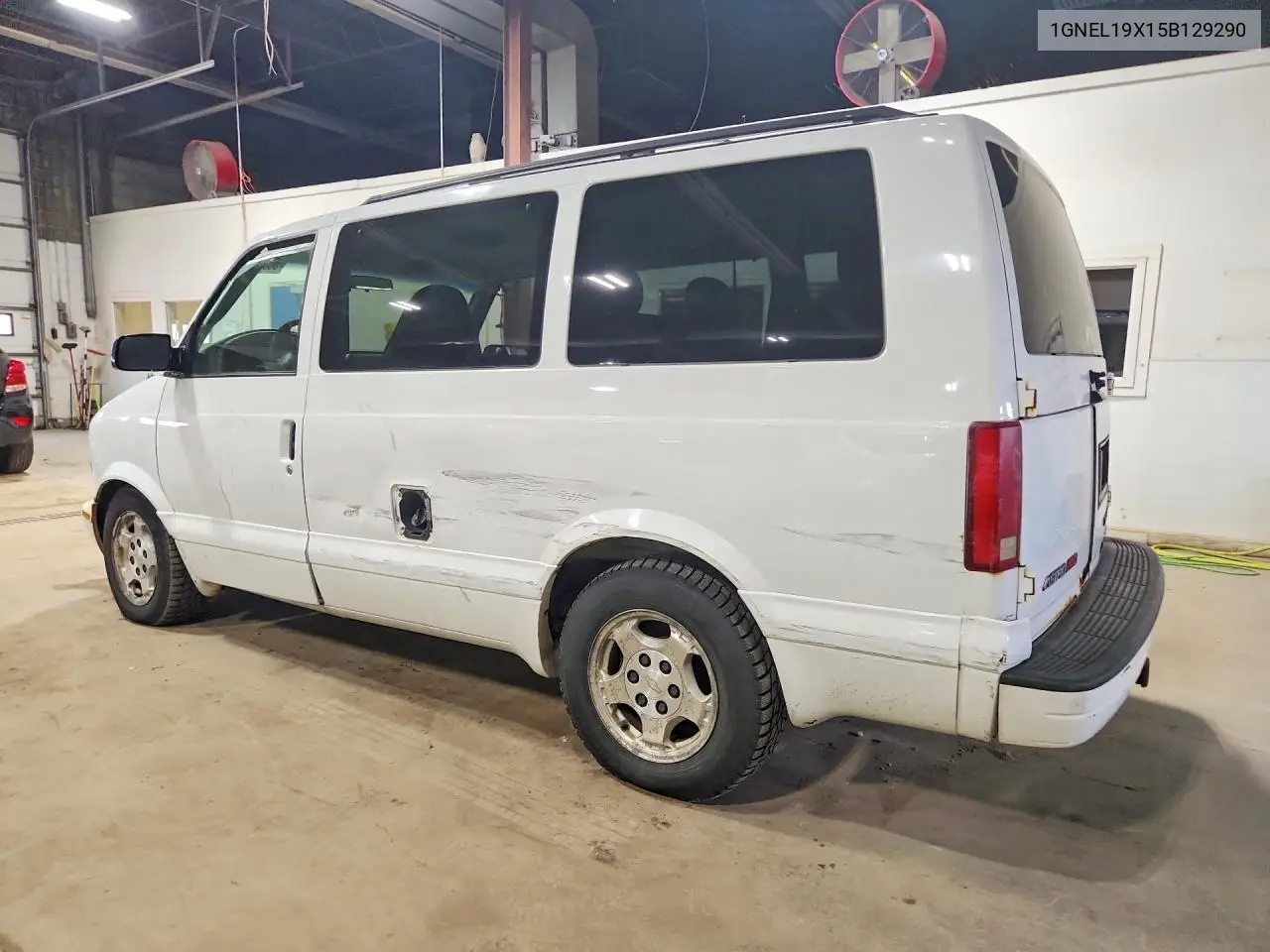 2005 Chevrolet Astro VIN: 1GNEL19X15B129290 Lot: 56371056