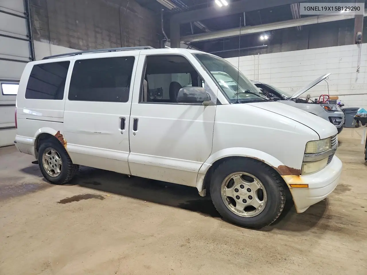 2005 Chevrolet Astro VIN: 1GNEL19X15B129290 Lot: 56371056