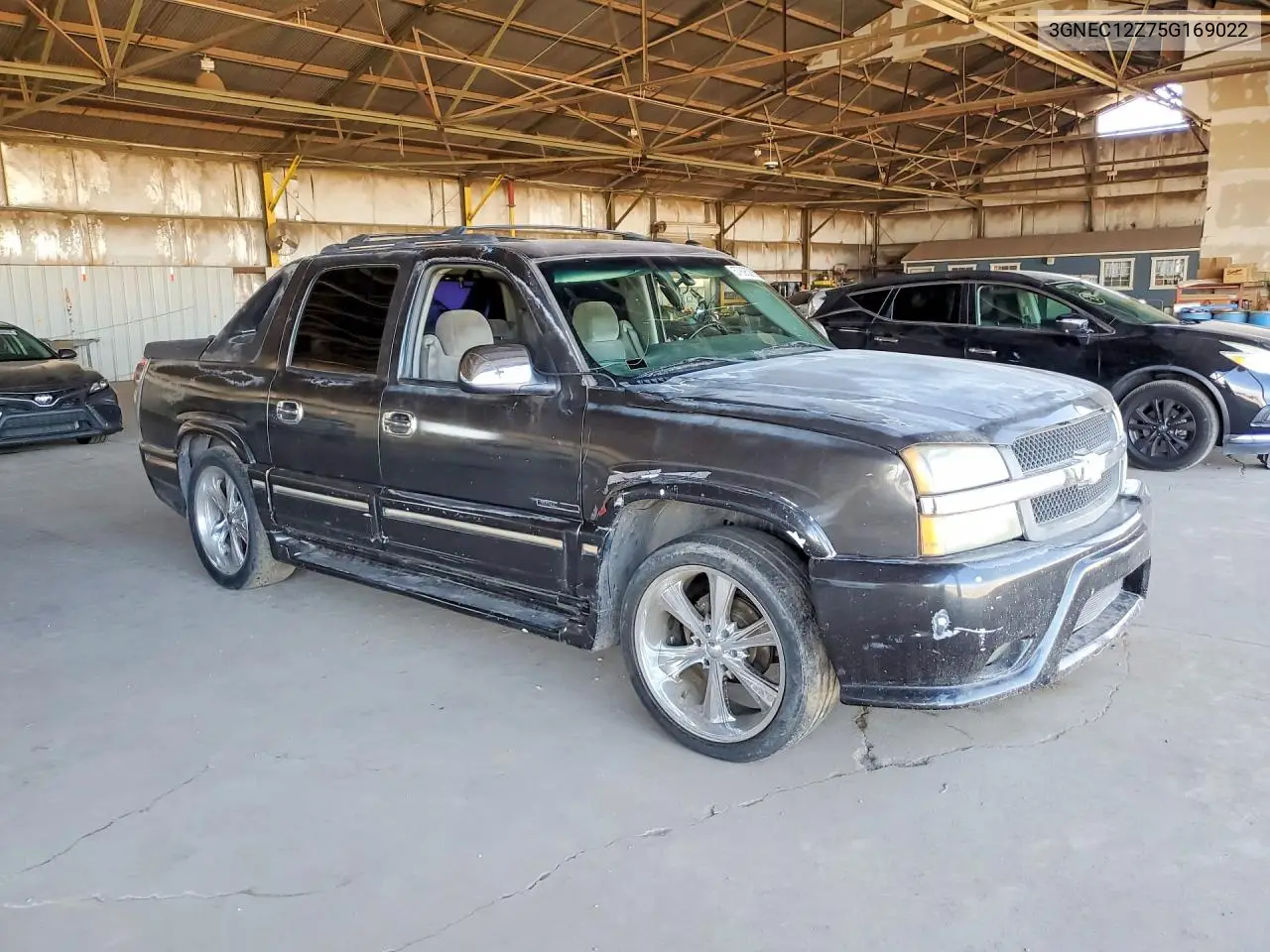 2005 Chevrolet Avalanche C1500 VIN: 3GNEC12Z75G169022 Lot: 57695286