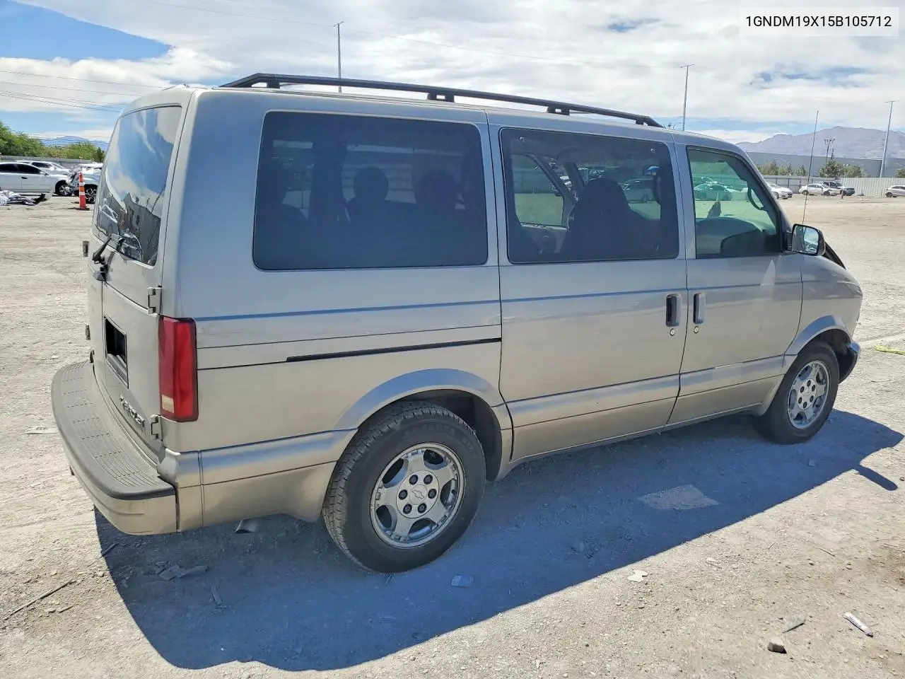2005 Chevrolet Astro VIN: 1GNDM19X15B105712 Lot: 85461755