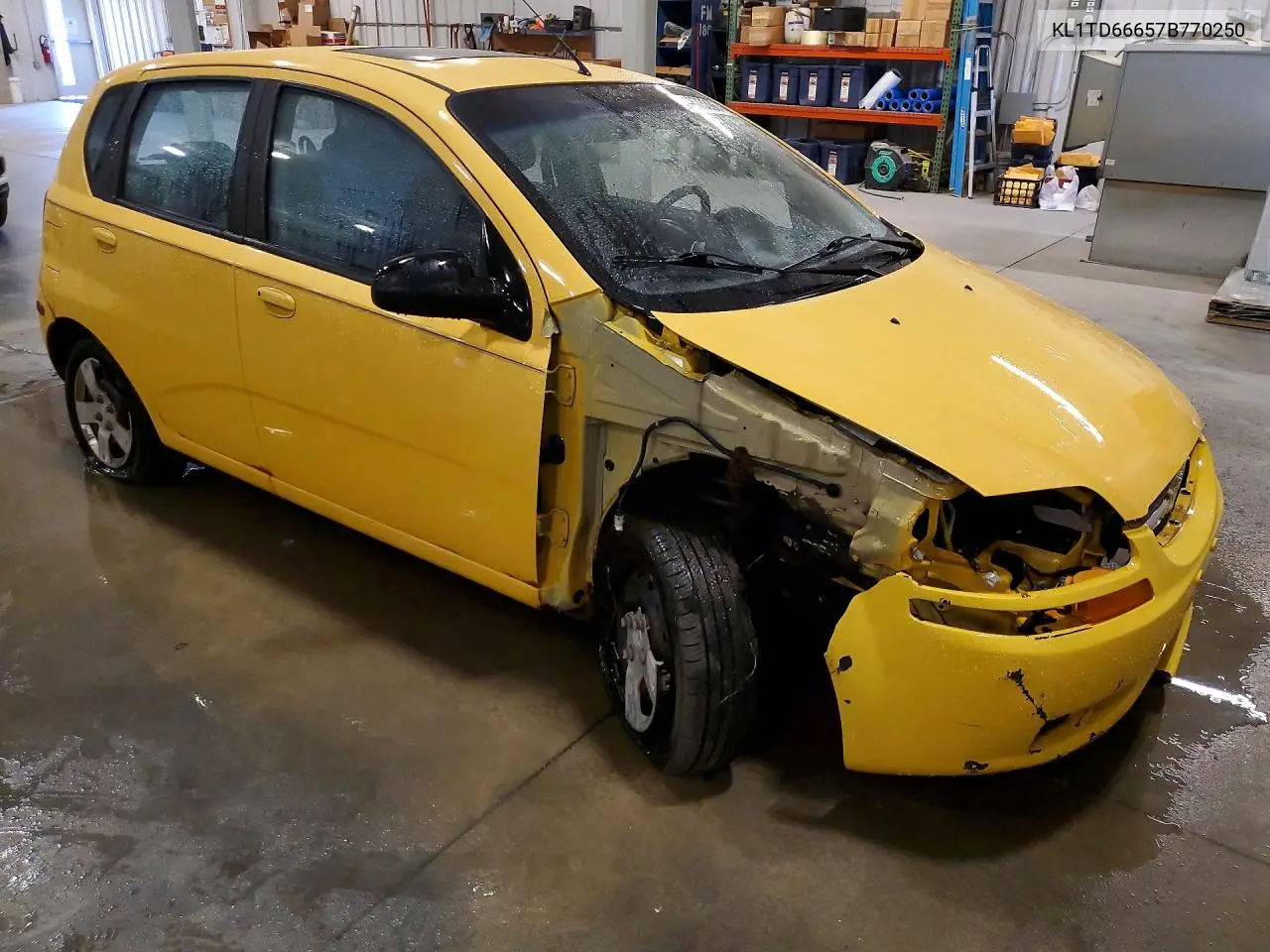 2007 Chevrolet Aveo Base VIN: KL1TD66657B770250 Lot: 54873386