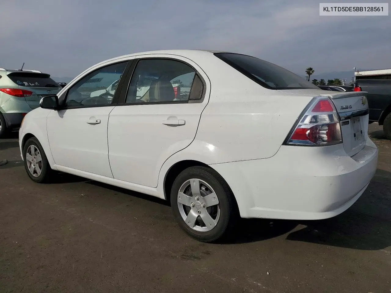 2011 Chevrolet Aveo VIN: KL1TD5DE5BB128561 Lot: 47904656