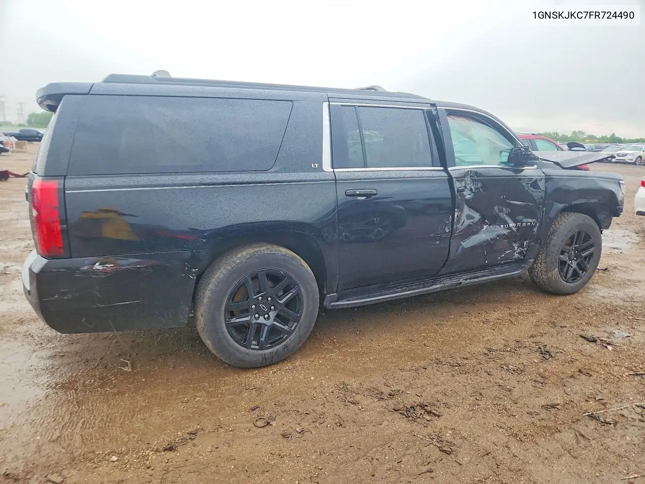 2015 Chevrolet Suburban K1500 Lt VIN: 1GNSKJKC7FR724490 Lot: 55996736
