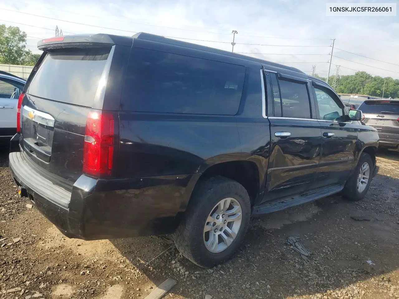 2015 Chevrolet Suburban K1500 Lt VIN: 1GNSKJKC5FR266061 Lot: 58111366