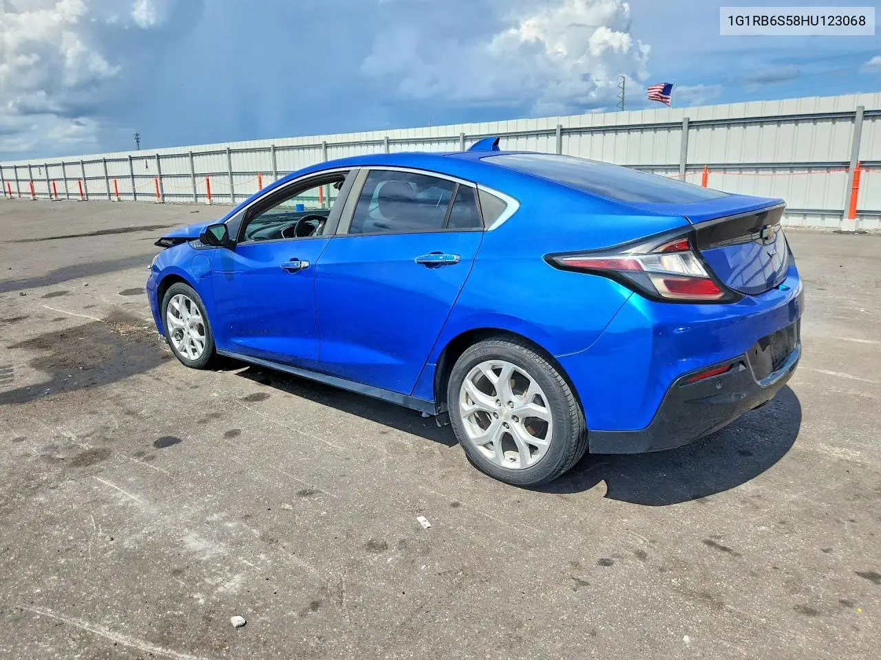 2017 Chevrolet Volt Premier VIN: 1G1RB6S58HU123068 Lot: 57964646