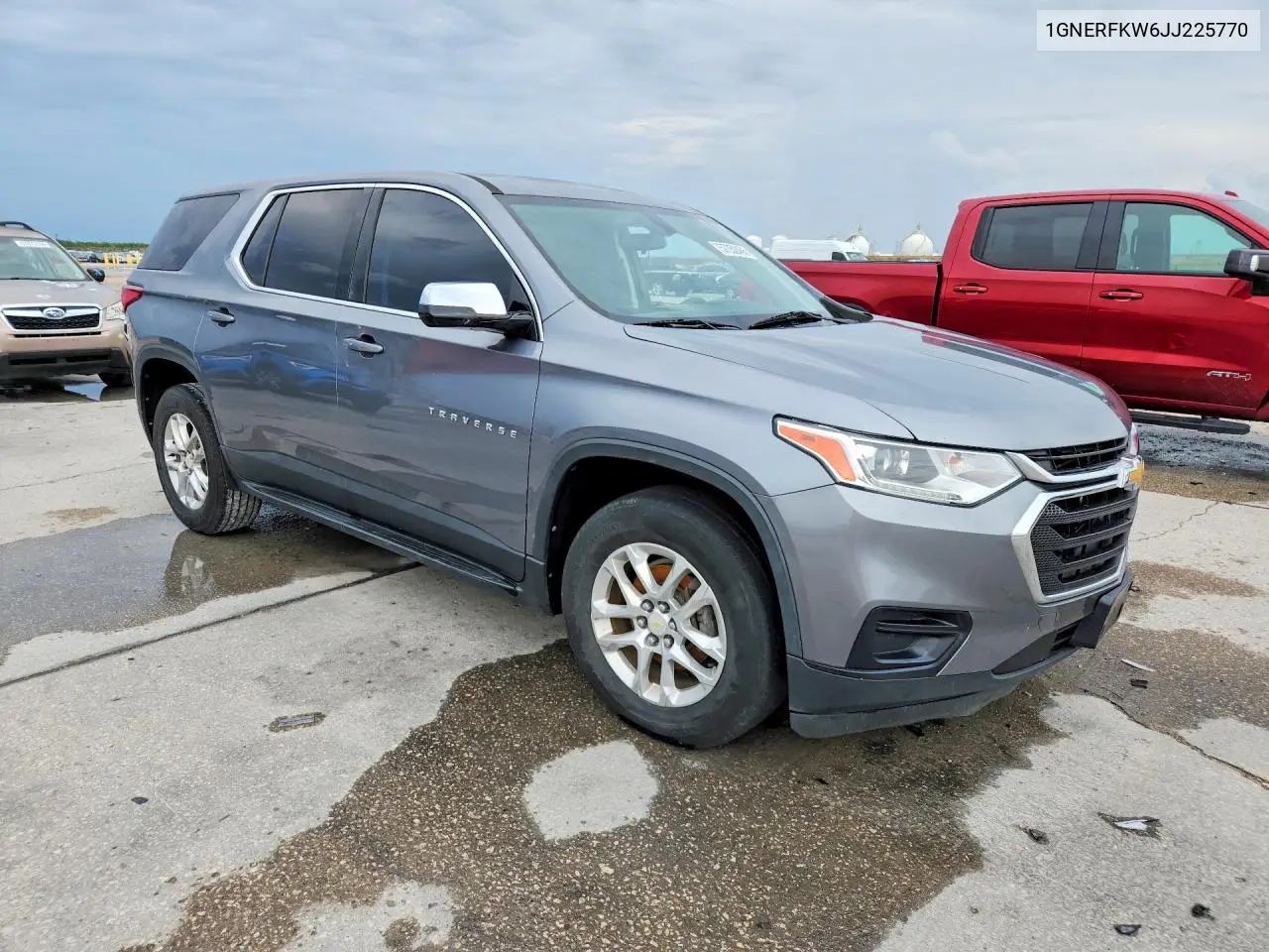 2018 Chevrolet Traverse Ls VIN: 1GNERFKW6JJ225770 Lot: 57352466