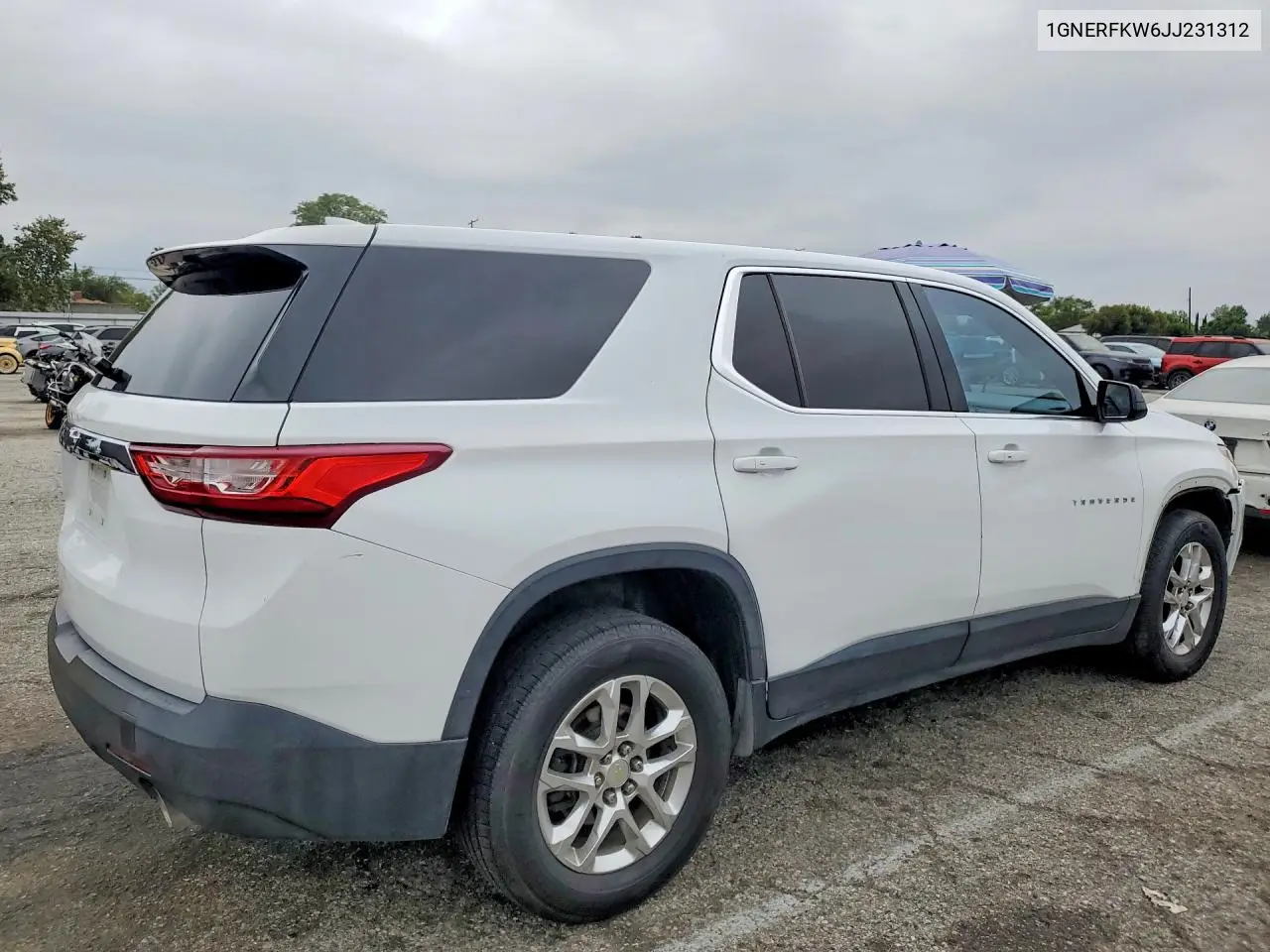 2018 Chevrolet Traverse Ls VIN: 1GNERFKW6JJ231312 Lot: 58051406