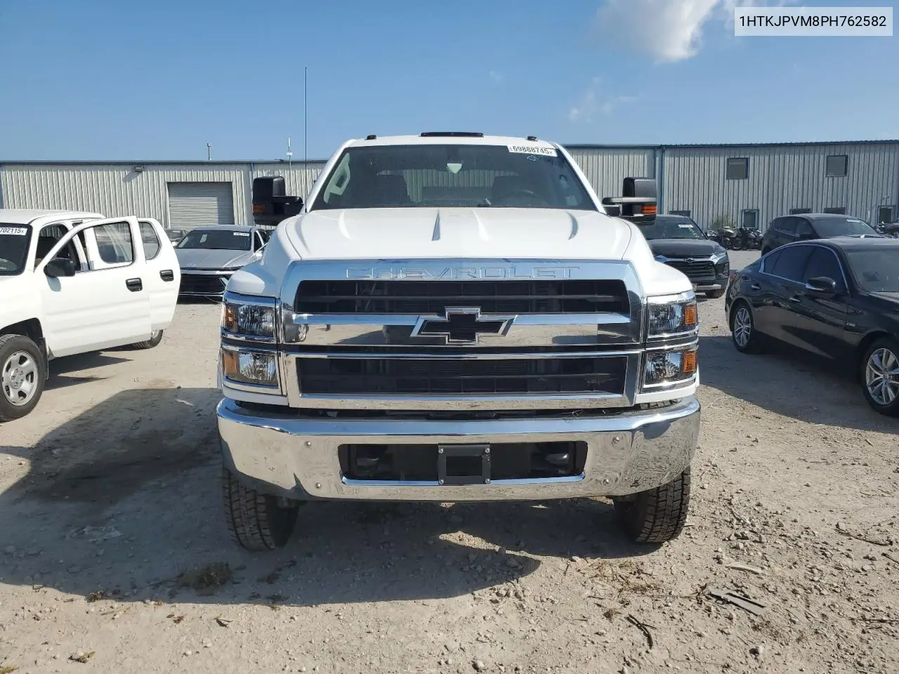 1HTKJPVM8PH762582 2023 Chevrolet Silverado Truck Cab And Chassis