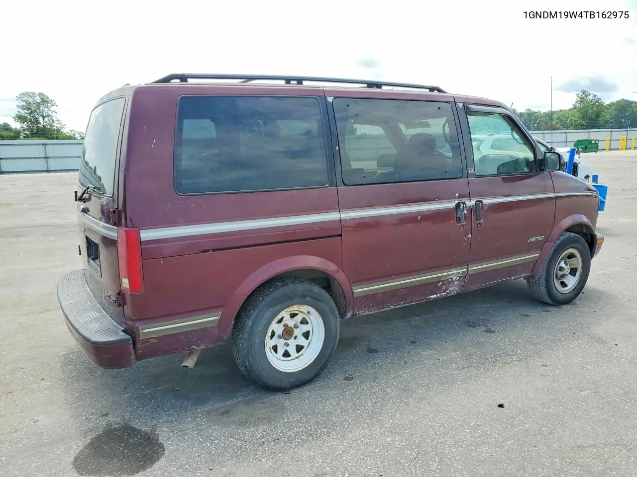 1996 Chevrolet Astro VIN: 1GNDM19W4TB162975 Lot: 58959036