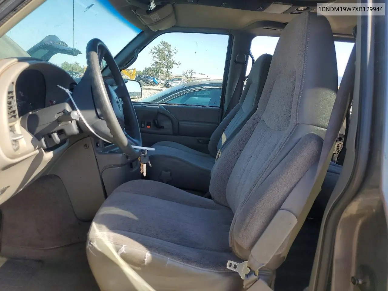 1999 Chevrolet Astro VIN: 1GNDM19W7XB129944 Lot: 52772846