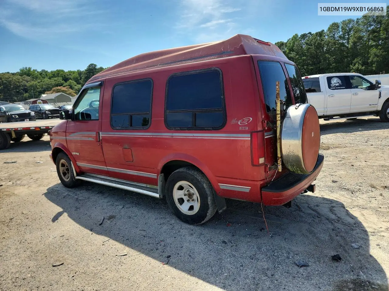 1999 Chevrolet Astro VIN: 1GBDM19W9XB166863 Lot: 60703986