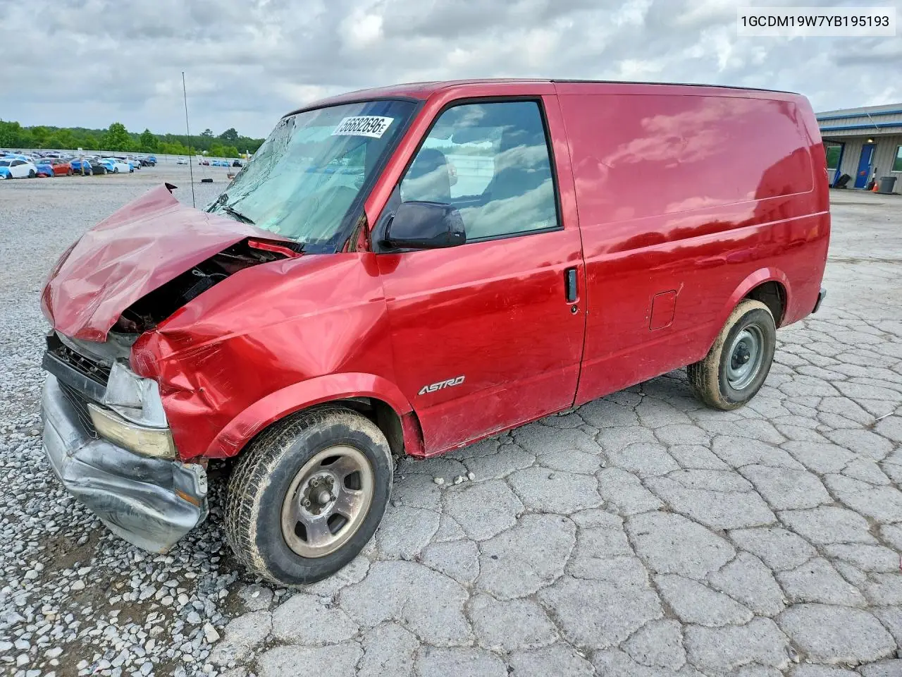 2000 Chevrolet Astro Van Delivery Van VIN: 1GCDM19W7YB195193 Lot: 56682696