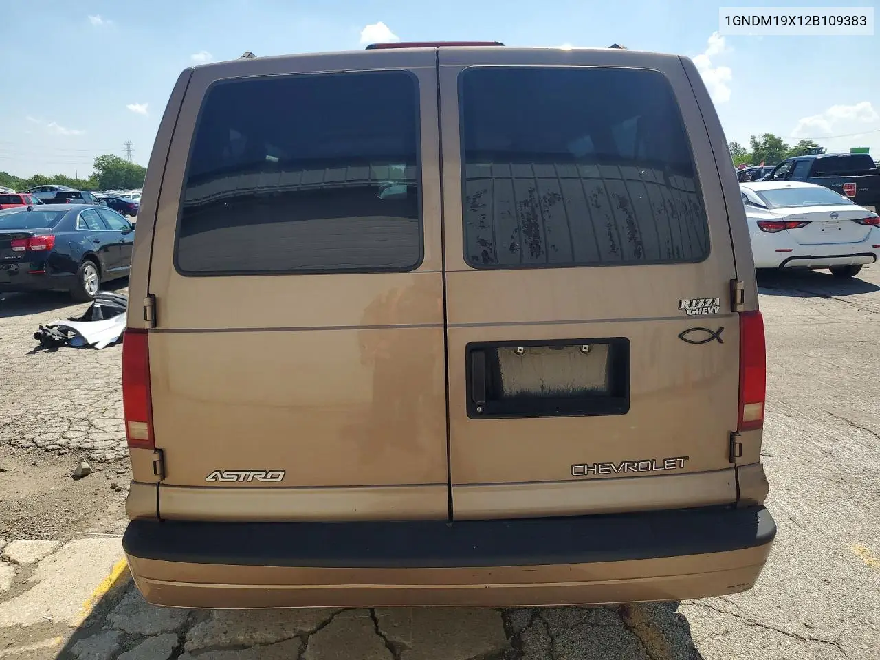 2002 Chevrolet Astro VIN: 1GNDM19X12B109383 Lot: 59897716