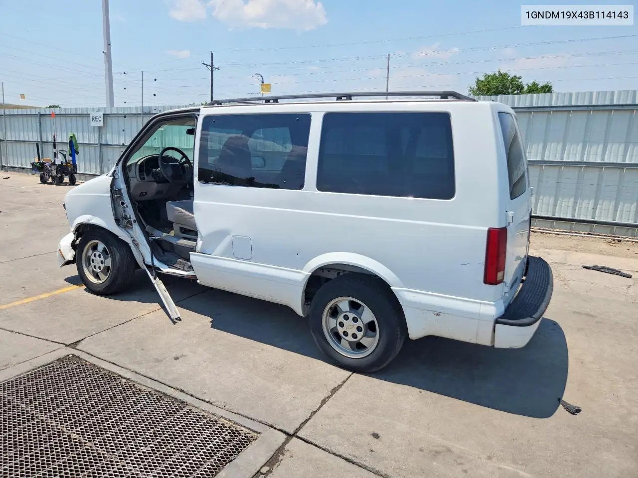 2003 Chevrolet Astro VIN: 1GNDM19X43B114143 Lot: 85624845