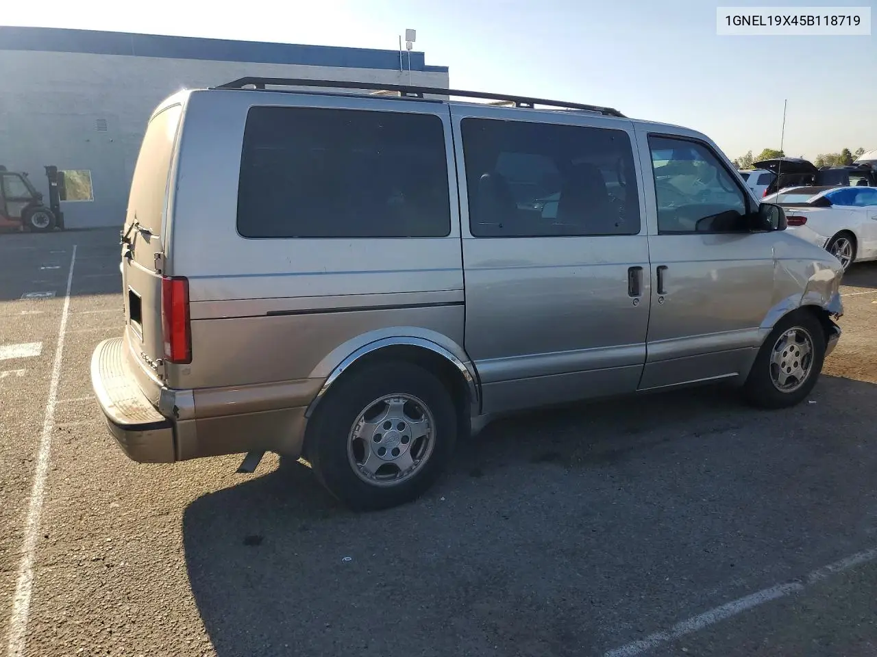 2005 Chevrolet Astro VIN: 1GNEL19X45B118719 Lot: 60525916