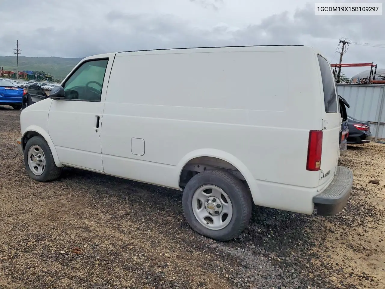 2005 Chevrolet Astro Van Delivery Van VIN: 1GCDM19X15B109297 Lot: 76657985