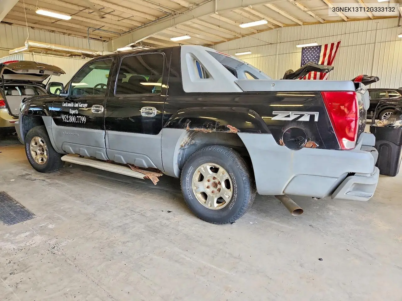 2002 Chevrolet Avalanche K1500 VIN: 3GNEK13T12G333132 Lot: 57020446